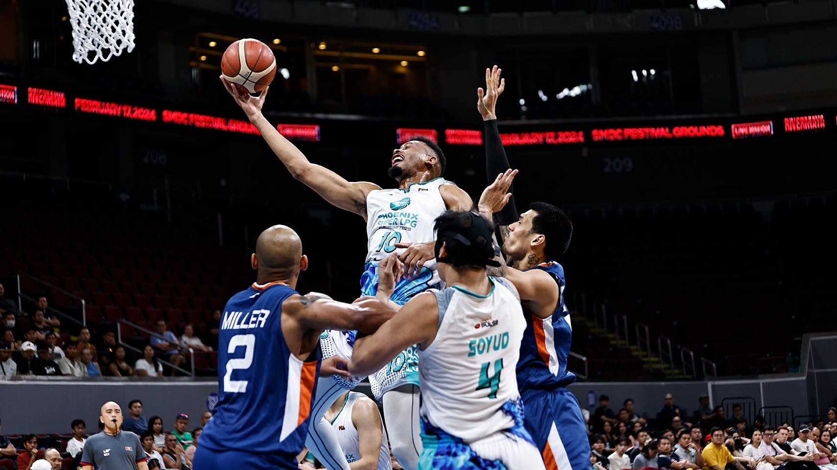 PBA: Phoenix wards off Meralco to make first semis since 2020